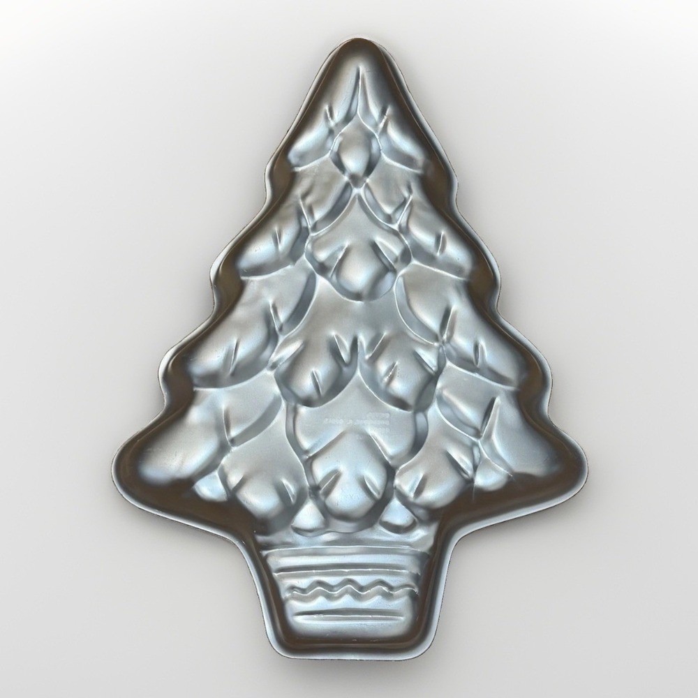 Wilton Christmas Tree Cake Pan 502-1107 Vintage Holiday 1972 Treelightful Mold